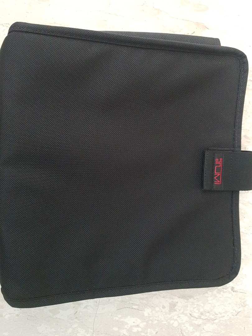 Tumi laptop sleeve, Computers & Tech, Parts & Accessories, Laptop Bags