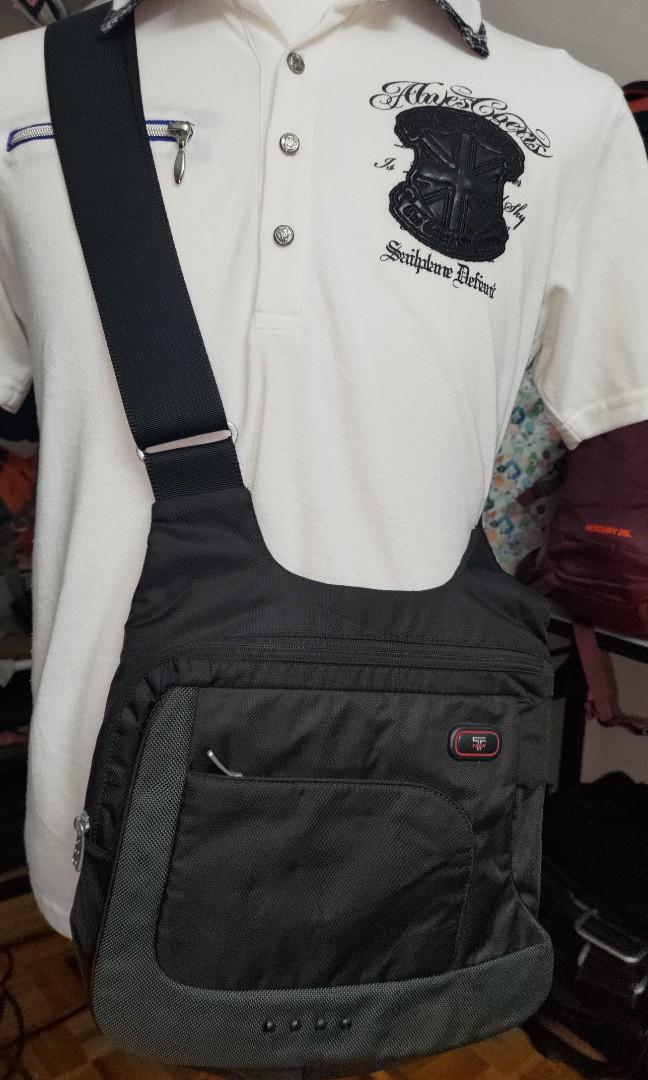 TUMI TECH Sling Bag Men s Fashion Bags Sling Bags on Carousell