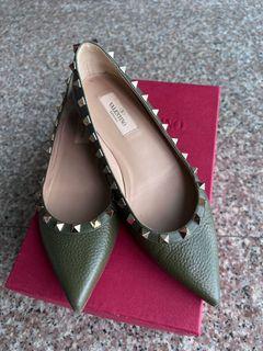 Valentino Rivet flat shoes