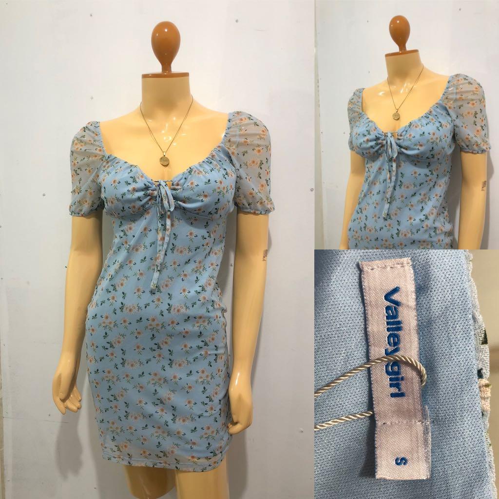 VALLEYGIRL PUFF SLEEVE DRESS Women s Fashion Dresses Sets