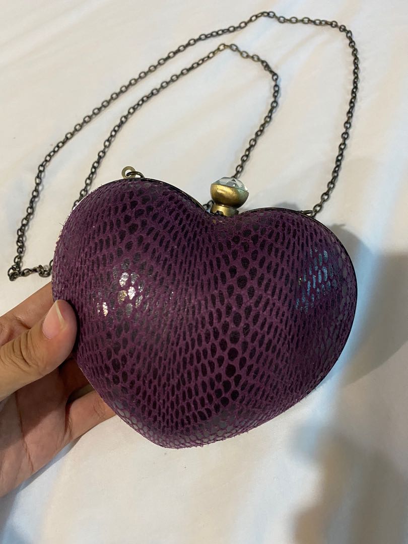 Vera Wang Princess Sling Bag