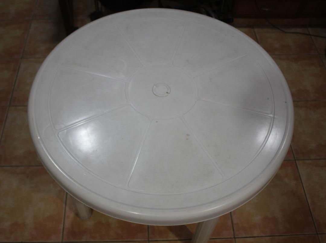 Uratex round best sale table