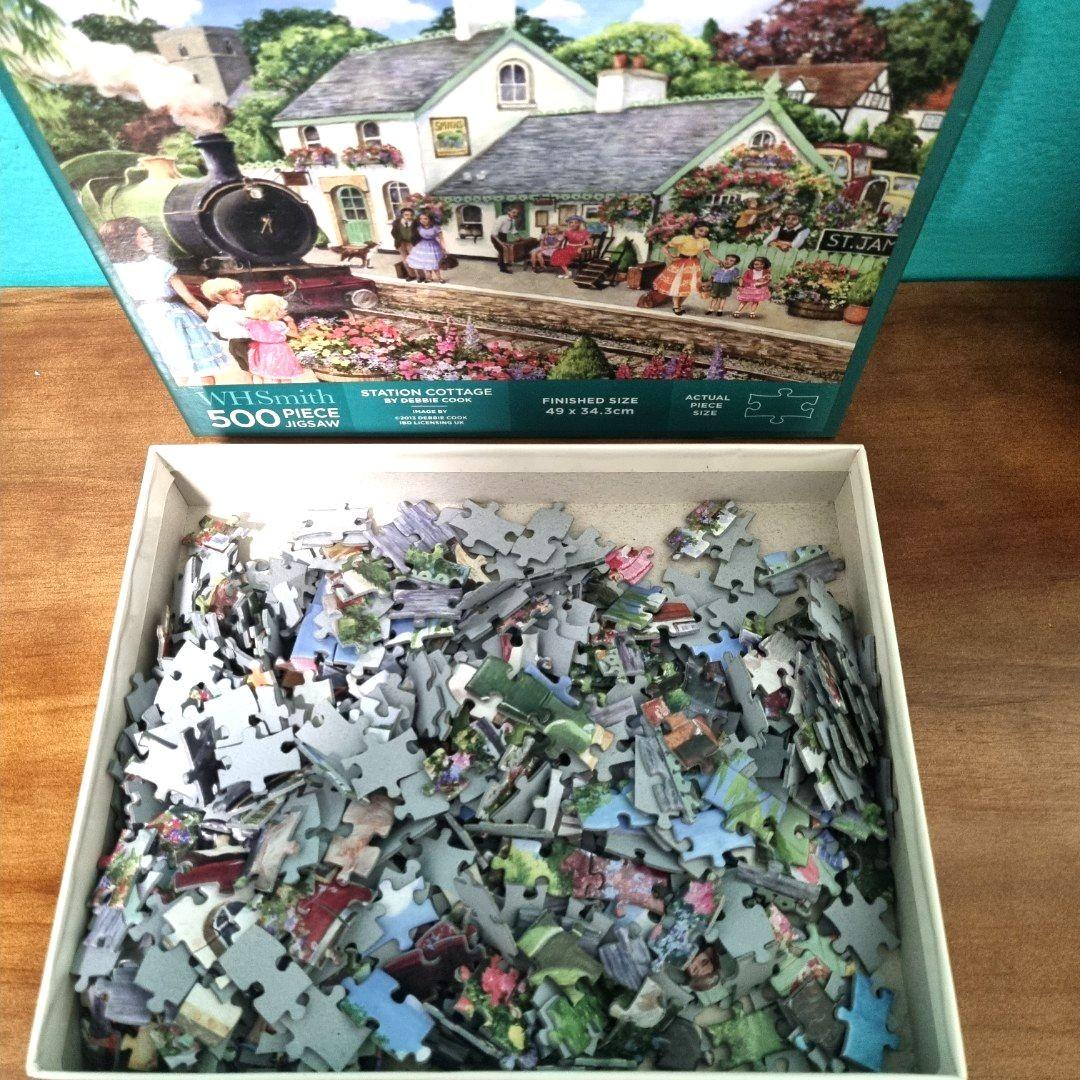 WHSmith 500 pc jigsaw puzzle Station Cottage by Debbie Smith, Hobbies