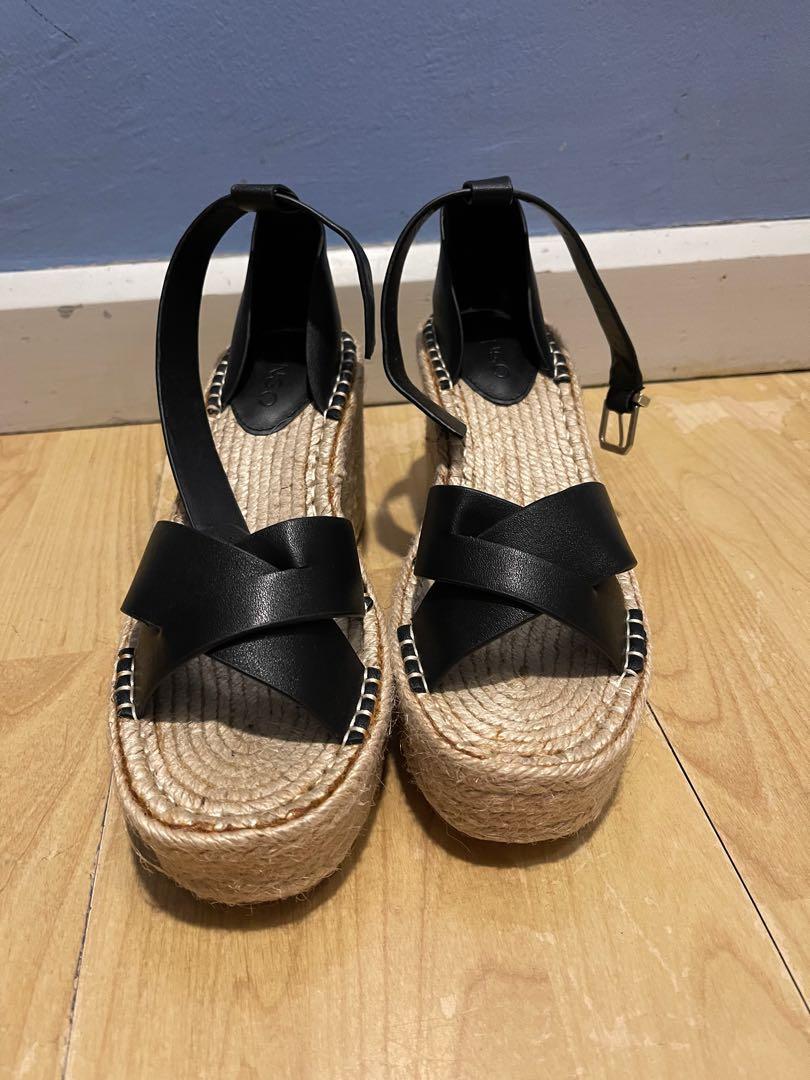 Women’s Heels (Category: Heels) located in Quezon City. Submitted by jcrm2000 (Listing ID 1174212509, Image 2). Description: Brand new from MANGO SIZE 37 Comes w box.