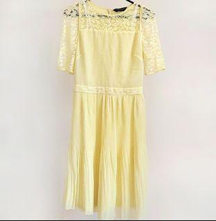 Dorothy Perkins Yellow Lace Dress
