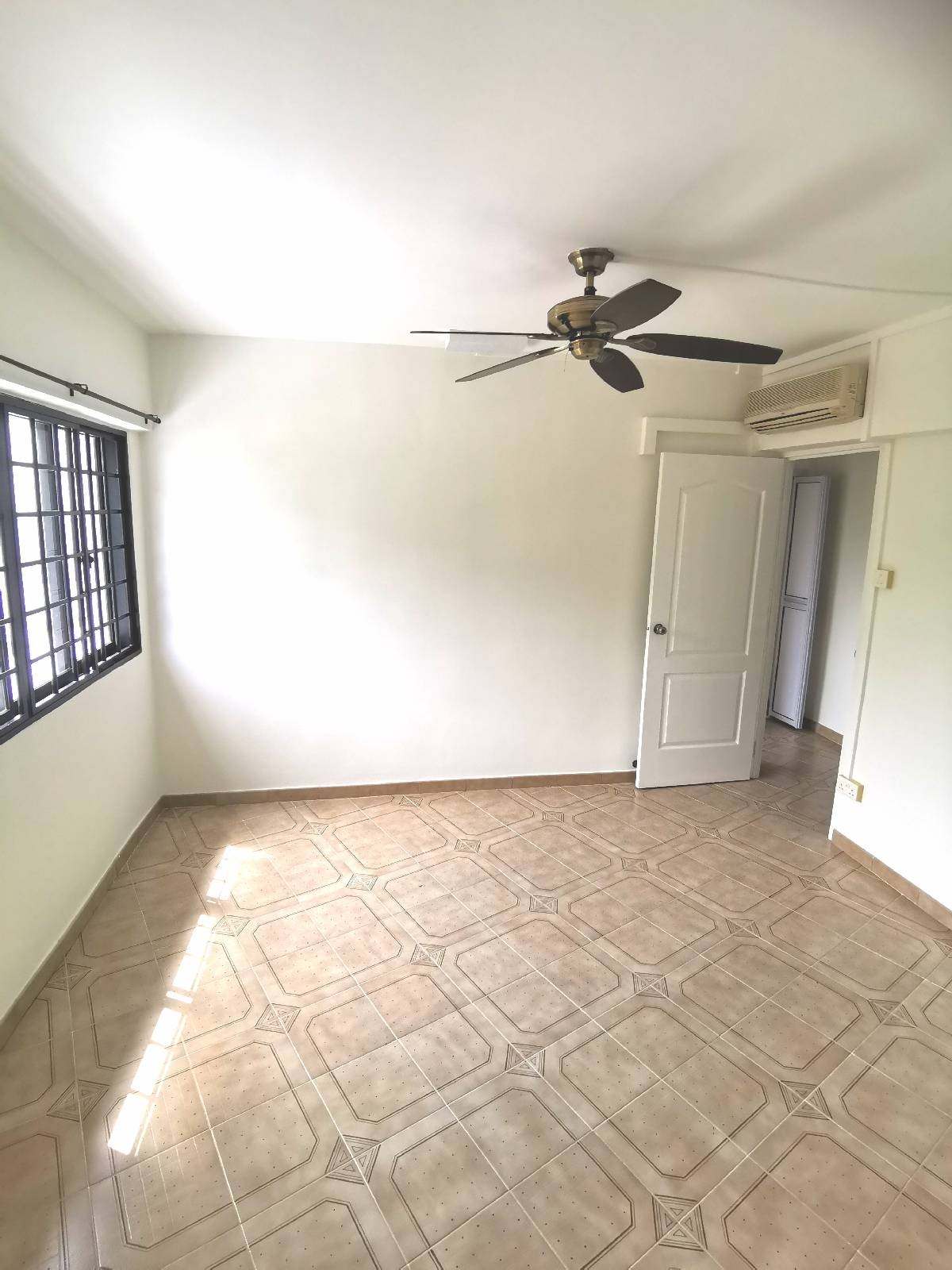(Category: ) located in . Submitted by pris.propertysg (Listing ID 1174350886, Image 1). Description: .