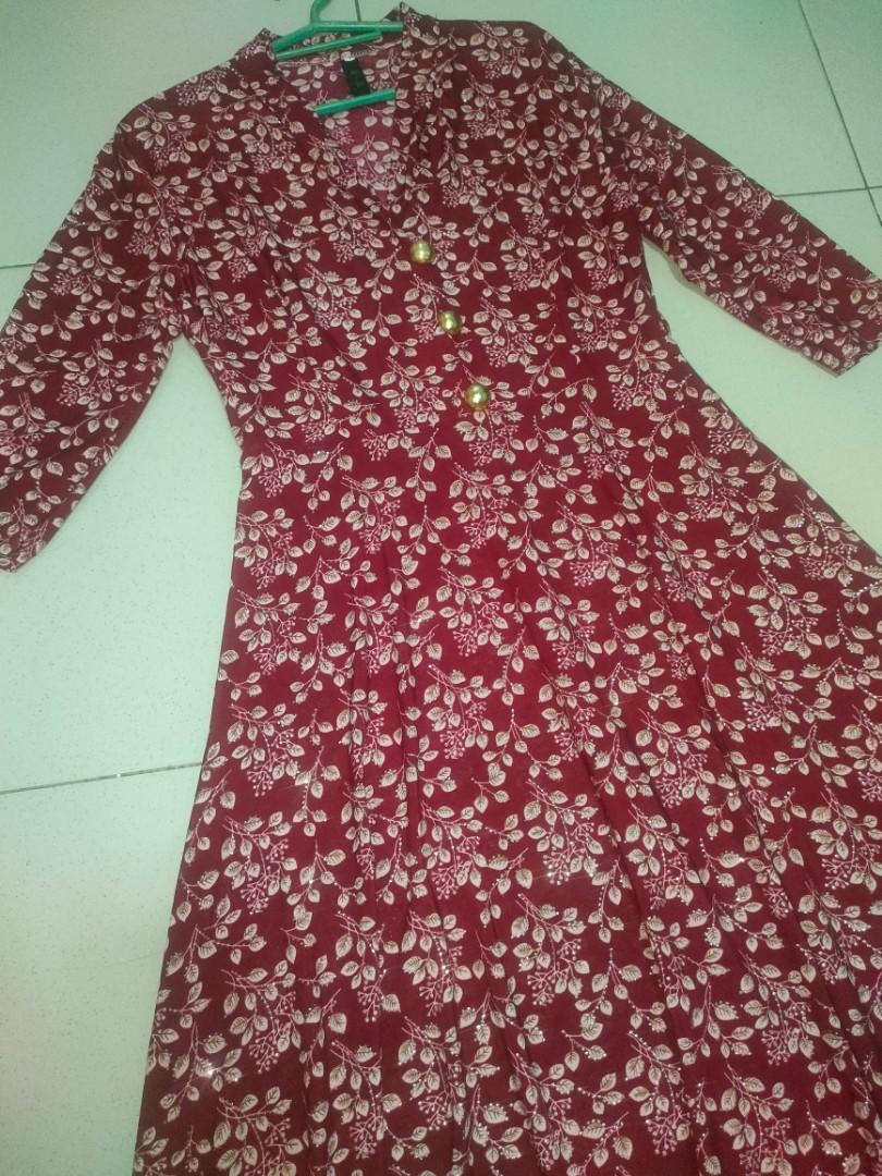 A line dress (Category: Dresses) located in Cebu City. Submitted by amarella (Listing ID 1174369523, Image 2). Description: fit up to large stretchable fabric.