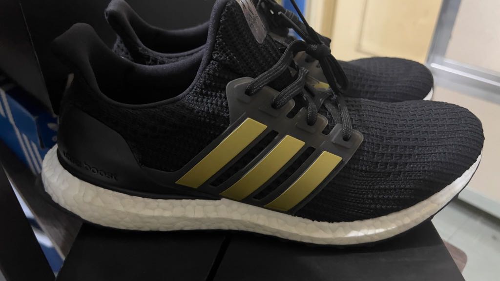 Adidas ultra boost hot sale 4.0 black gold