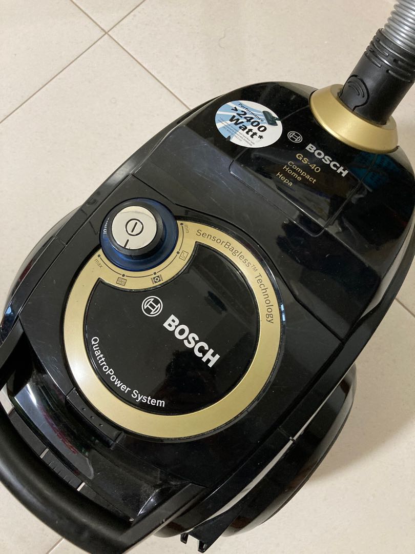 Bosch Bagless Vacuum Cleaner GS40, TV & Home Appliances, Vacuum