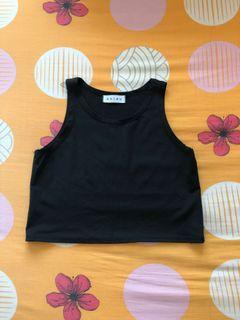 Black Basic Sleeveless Crop Top