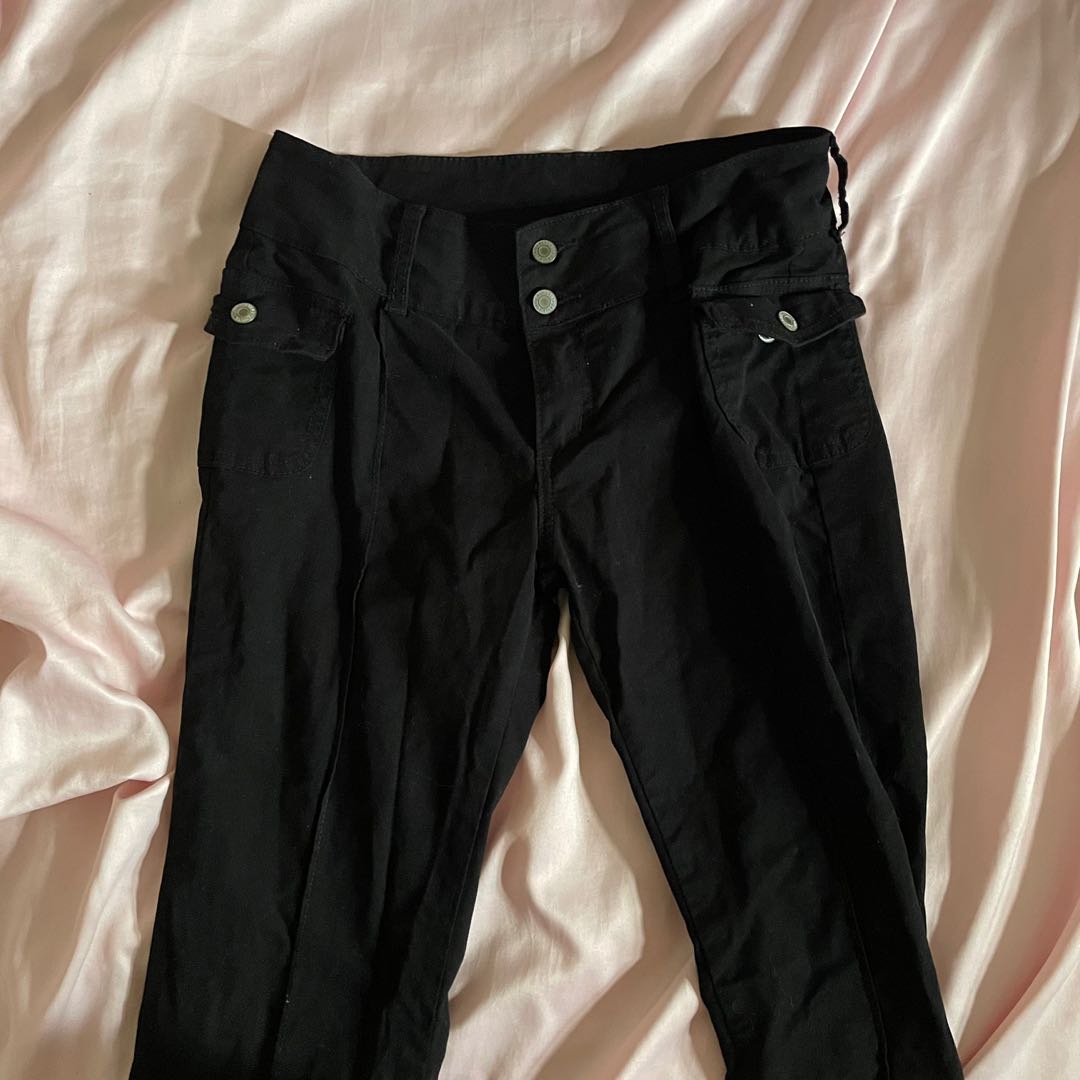 Brandy melville agatha pants, Women's Fashion, Bottoms, Other Bottoms on  Carousell