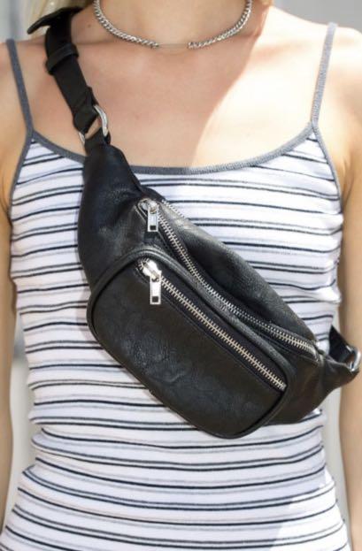 Brandy melville chain cheap fanny pack