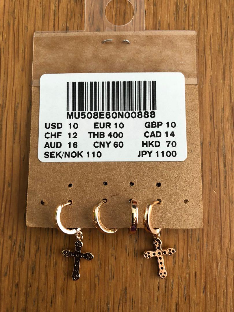 Brandy Melville cross earrings, 女裝, 飾物及配件, 耳環- Carousell