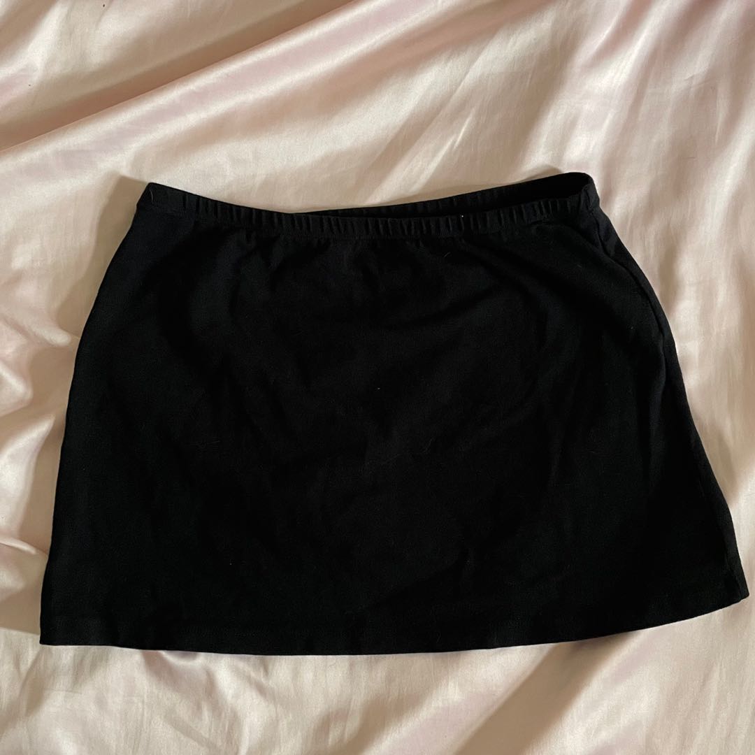 Brandy Melville Phoebe Mini Skirt, Women's Fashion, Bottoms, Skirts on ...
