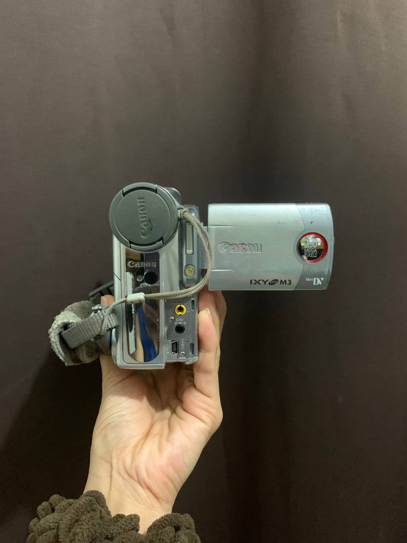 CANON IXY DV MS MINI DV, Photography, Cameras on Carousell