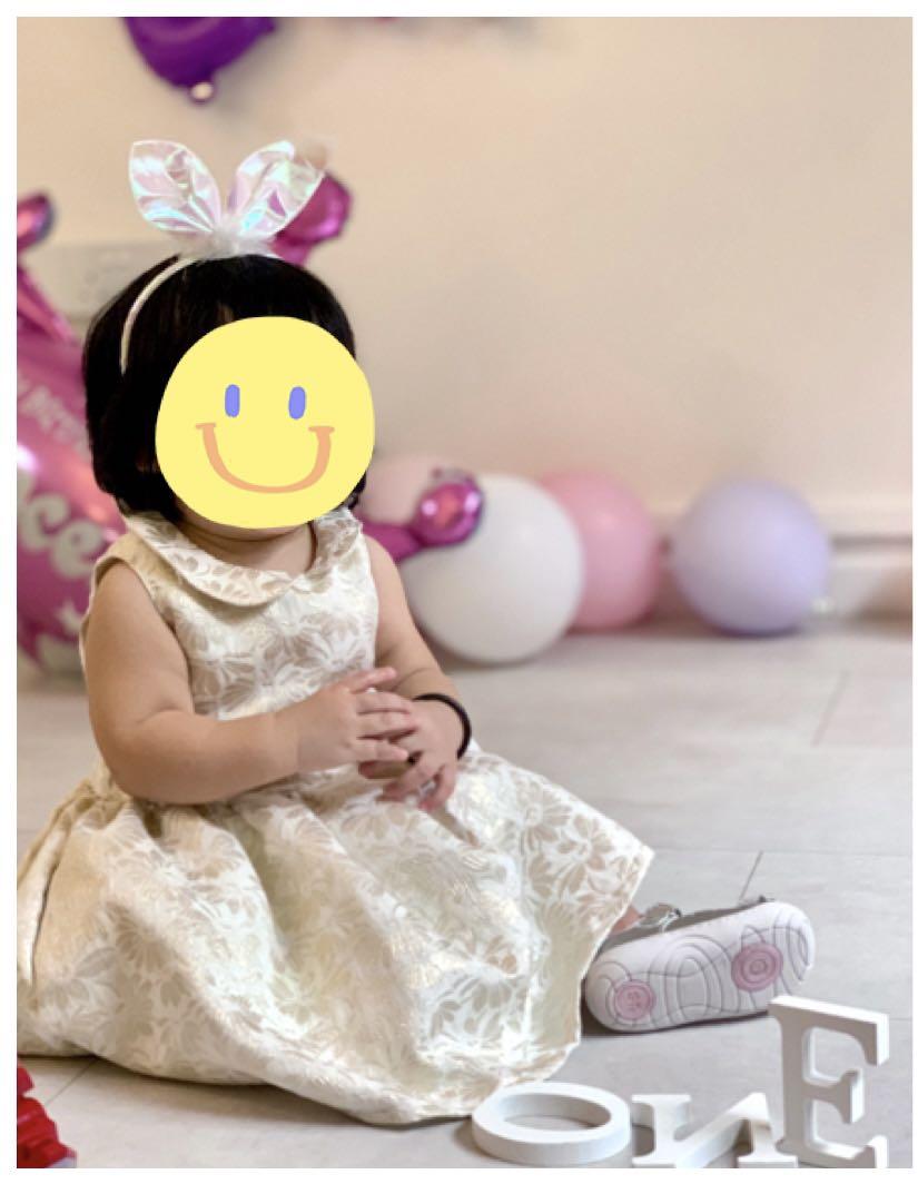 Carters store newborn gown