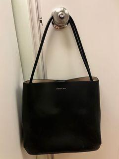Charles & Keith 黑色大袋 90% new