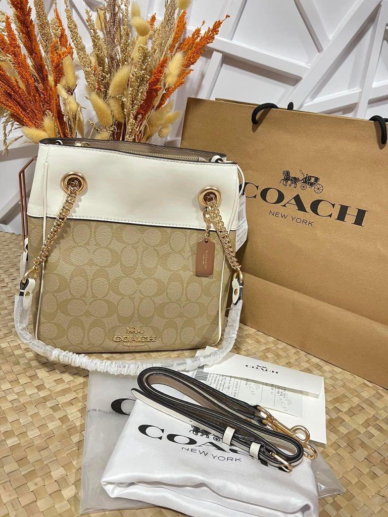 🆕Coach outlet Cammie Chain Bucket Bag 
