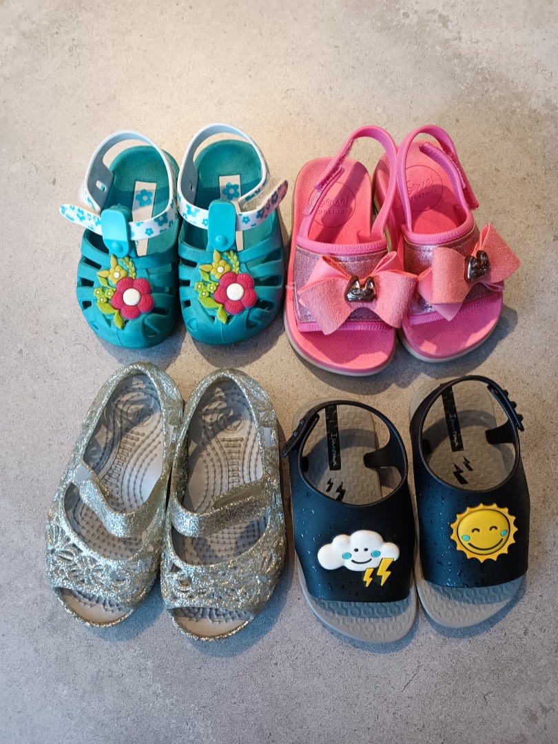 Crocs Ipanema Kids Children Sandals Shoes 17 18 19, Babies & Kids, Babies &  Kids Fashion on Carousell