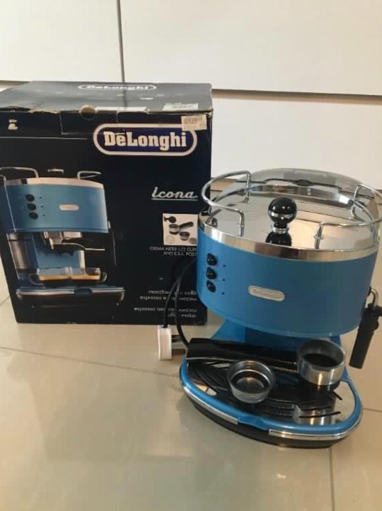 DeLonghi ECO 310 Espresso Coffee Machine Blue