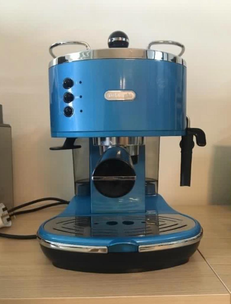 DeLonghi ECO 310 Espresso Coffee Machine Blue, TV & Home