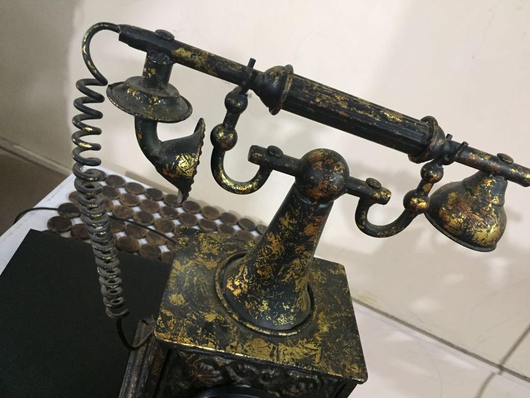 Display metal Telephone clock 12” (Category: Clocks) located in Manila. Submitted by feg39 (Listing ID 1174381784, Image 3). Description: Clock motor working but Minute hand is missing Location for pick up : Marulas, Valenzuela.