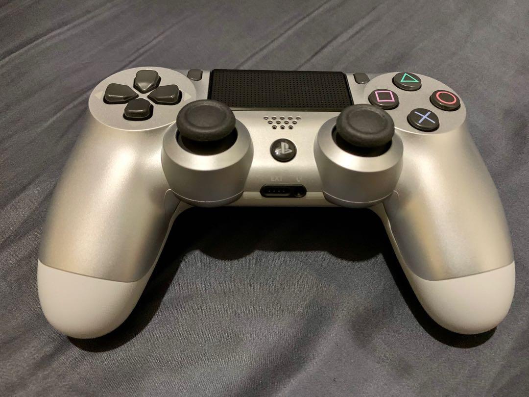 Dualshock 4 Controller V2 Silver