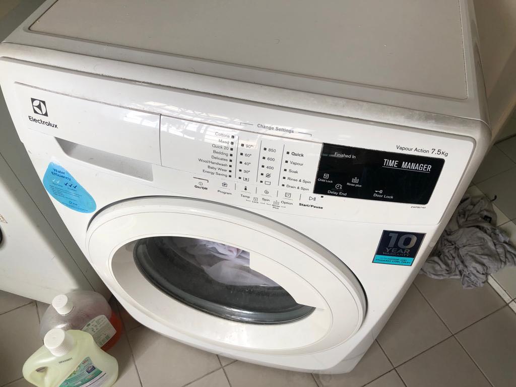 Electrolux Washing Machine (7.5kg) EWF85743, TV & Home Appliances