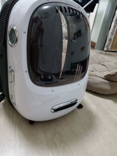 （分類：）位於 。 由 SellThenLeave 提交（商品編號 1174454827，圖片 1）。簡介： 。