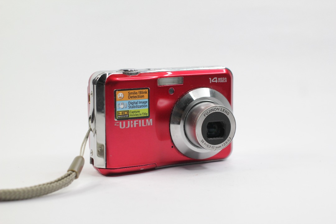 finepix av200