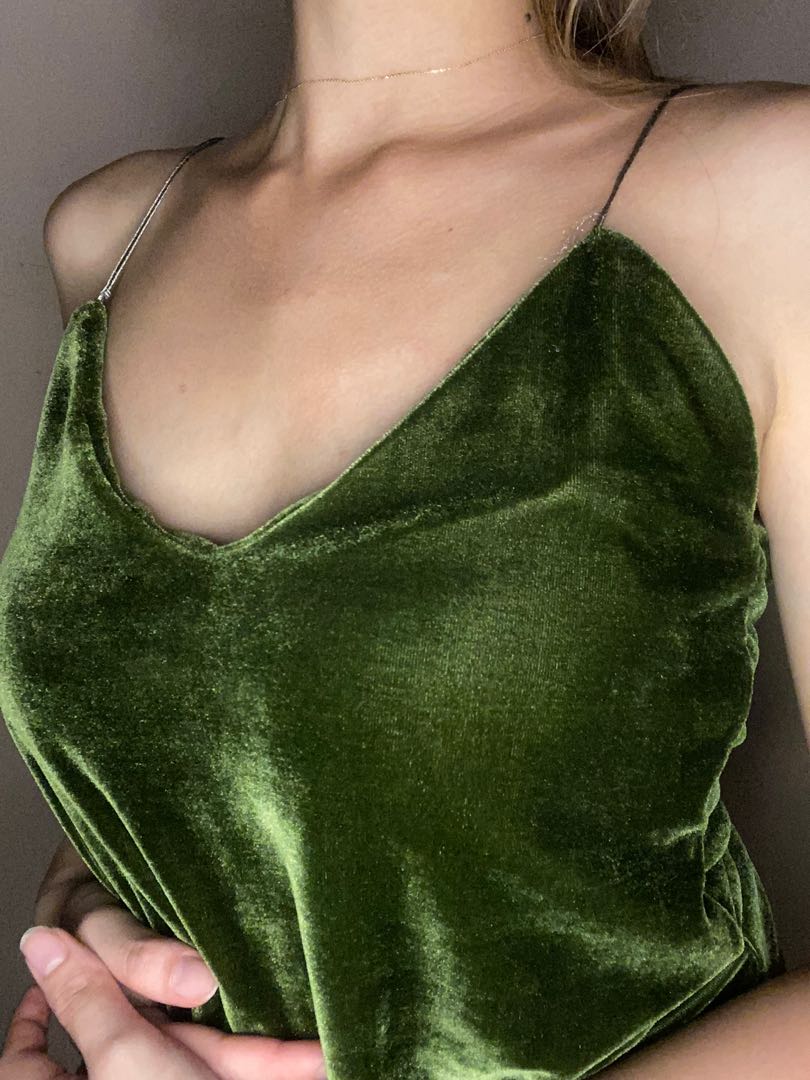 Green Velvet Sleeveless, Women's Fashion, Tops, Sleeveless on Carousell