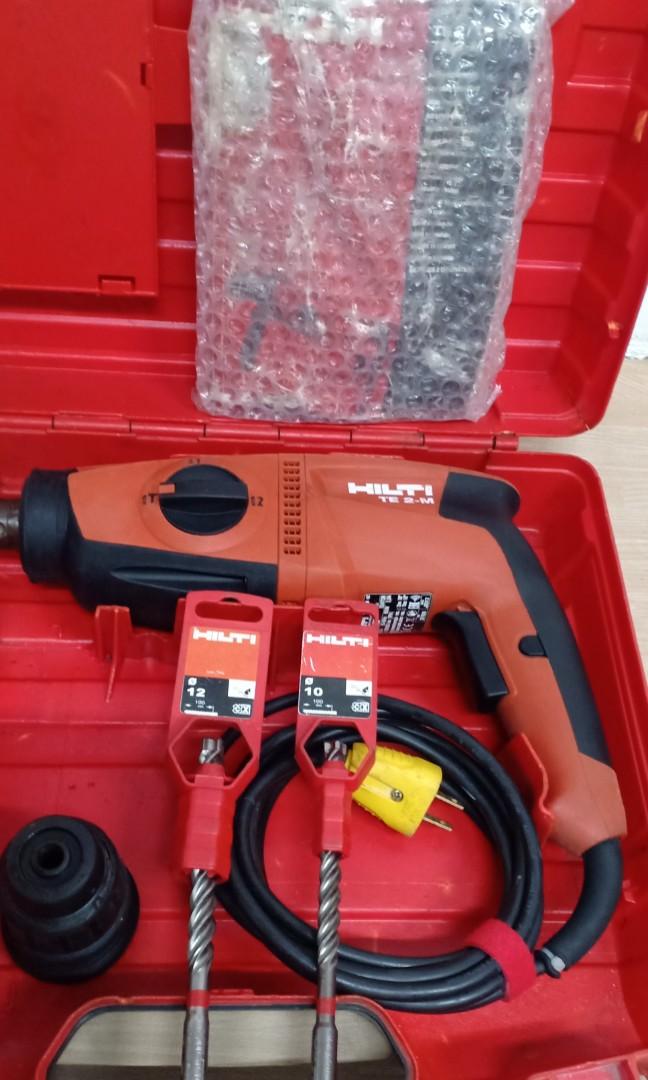 HILTI TE2M Rotary Hammer drill, Commercial & Industrial, Construction