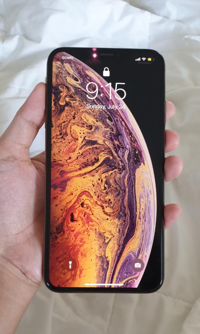 Iphone XS Max 64gb Gold (Category: iPhone X Series) located in Muntinlupa City. Submitted by _danicam (Listing ID 1174318675, Image 1). Description: Selling my personal phone -Globed locked -No issues -87% battery health -No history of repair -RFS: upgrade -64gb.