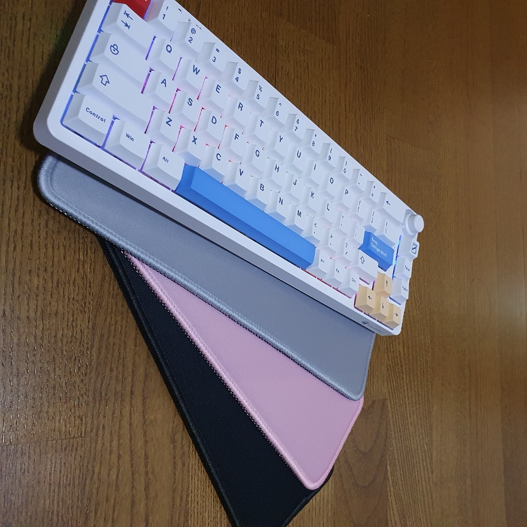 Mini Desk Mat Keyboard Mat sound dampening desktop Gaming Mat mousepad