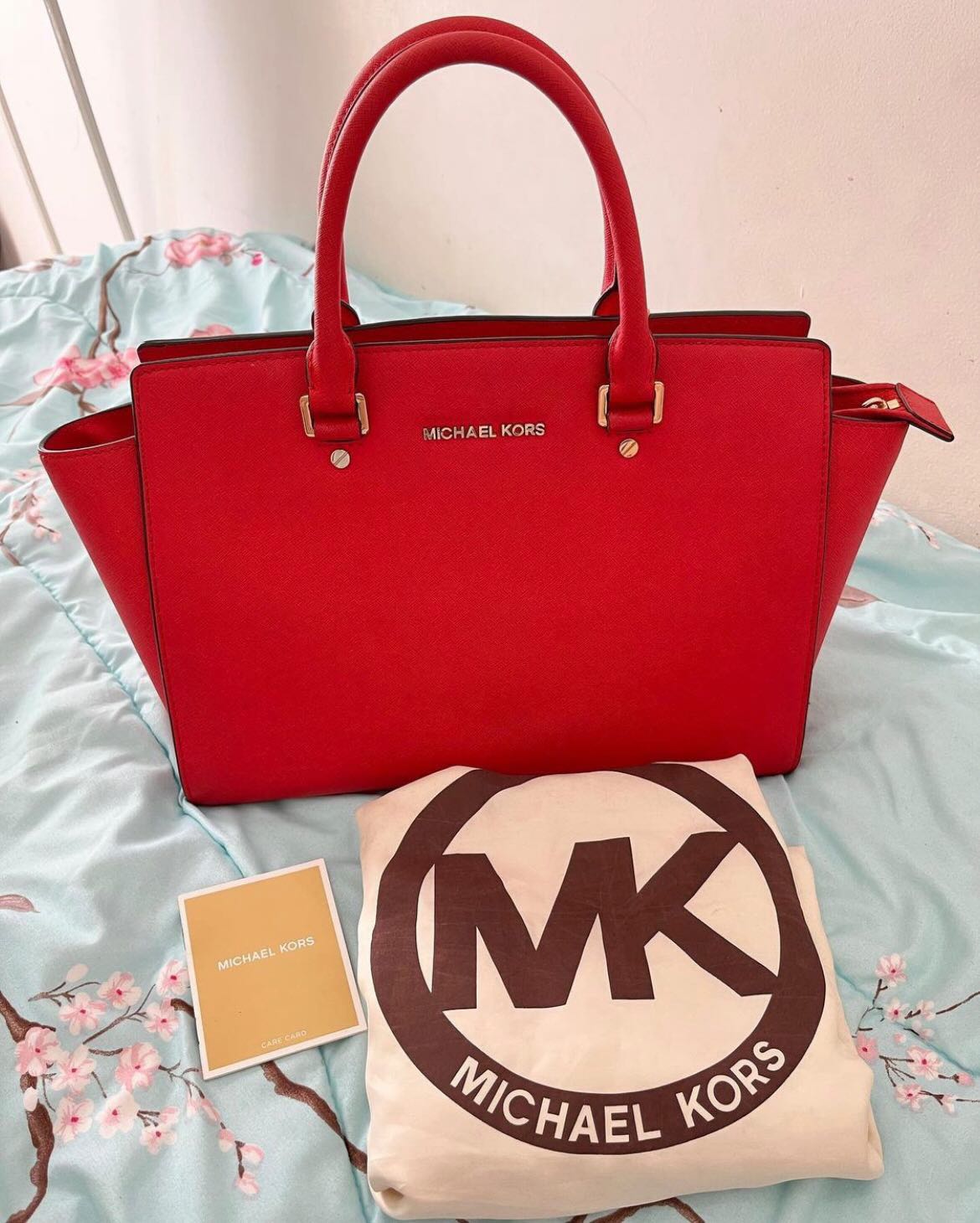 Michael kors selma medium red discount