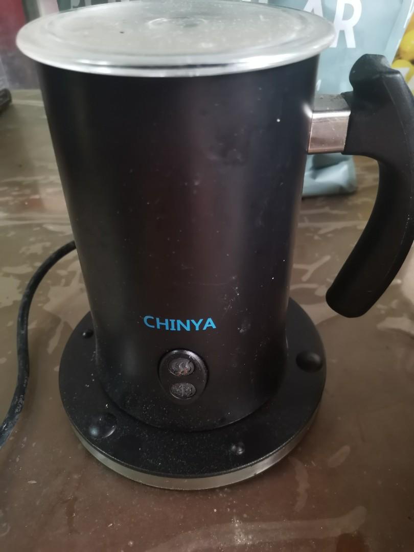 Milk Frother (Category: Coffee Machines & Makers) located in Quezon City. Submitted by liz11888 (Listing ID 1174369898, Image 1). Description: Bought this is Carousell for 500 RFS: our new coffee maker already has a frother 110v Payment via online bank or gcash Delivery c/o buyer.