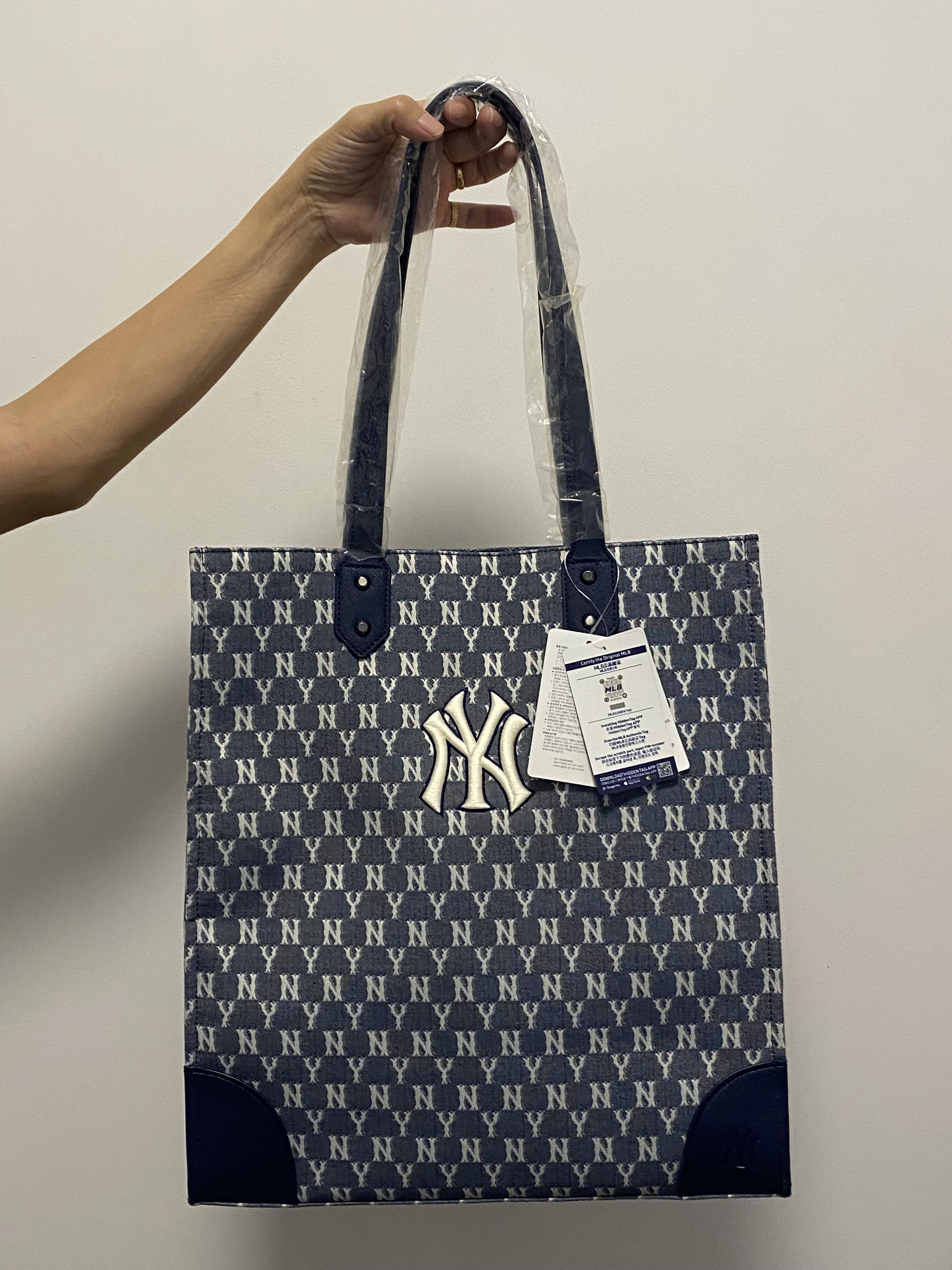 MLB Monogram Jacquard Shopper Bag New York Yankees, Women's