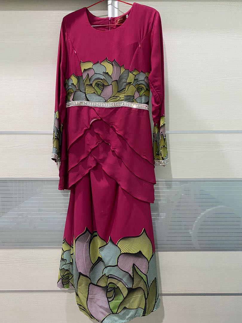 Baju kurung fashion, Women's Fashion, Muslimah Fashion, Baju Kurung & sets  on Carousell