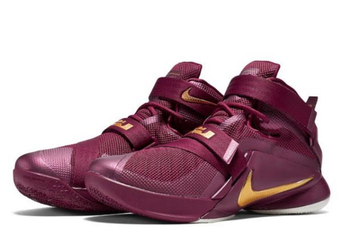 Nike Lebron Soldier 9, Fesyen Pria 