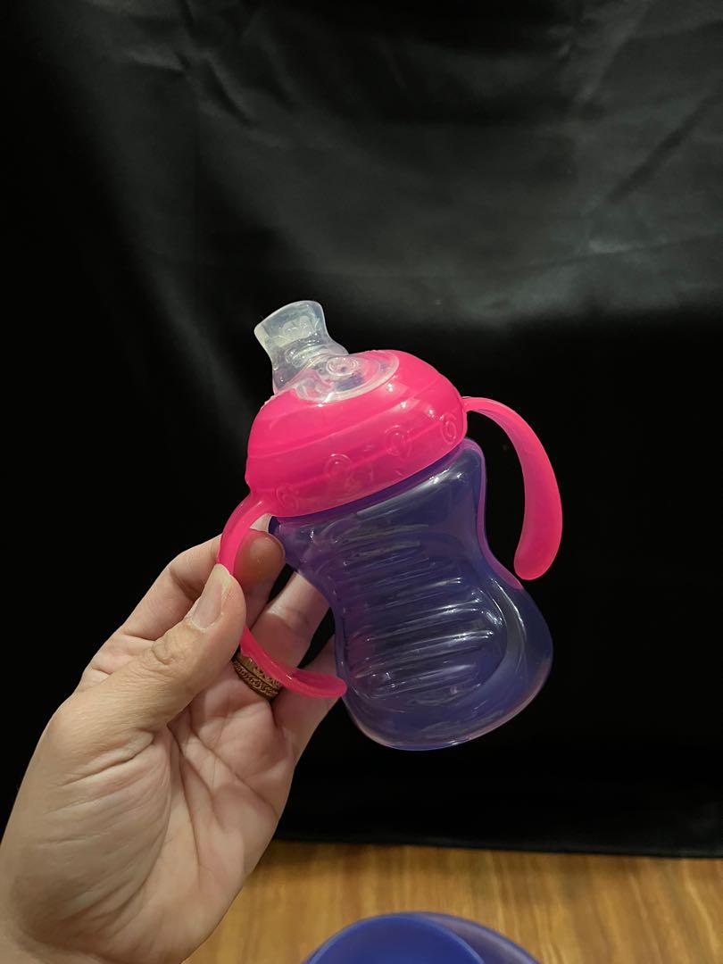 Nuby feeding set (Category: Soothers & Pacifiers) located in Del Monte. Submitted by princesspoppyph (Listing ID 1174370252, Image 2). Description: Nuby brand complete set.