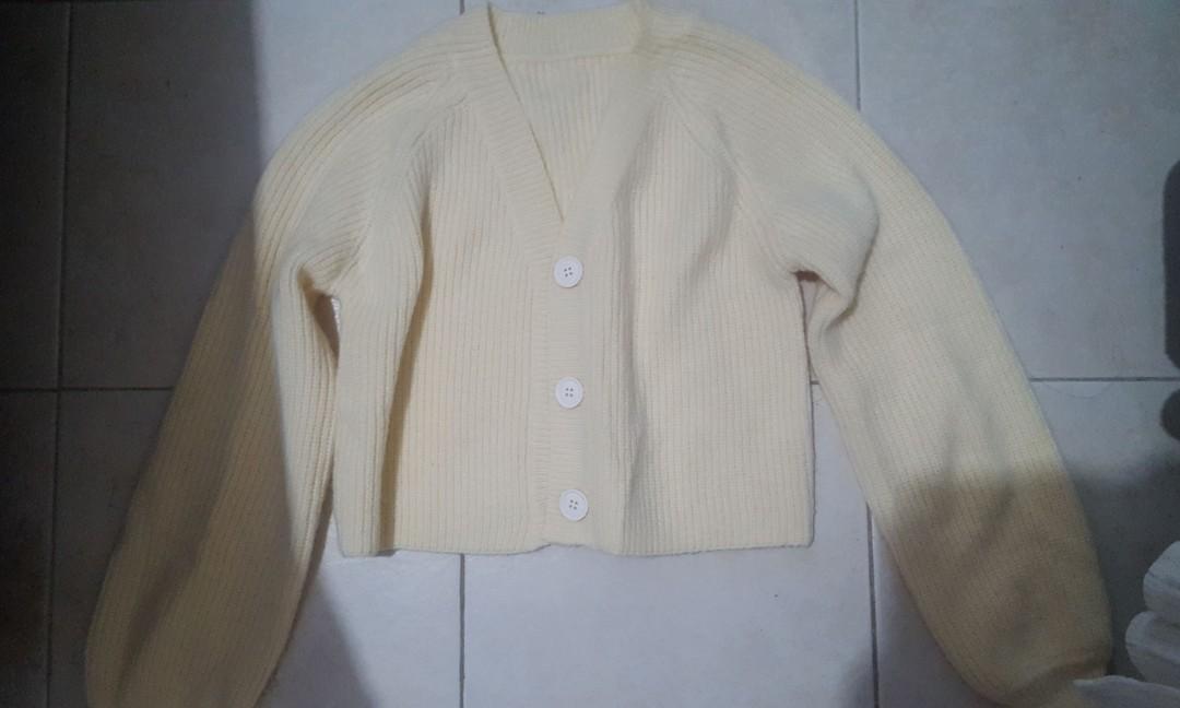 Pale yellow beige knitted crop cardigan 