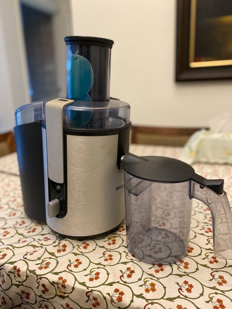 Philips Juicer HR1861, TV & Home Appliances, Kitchen Appliances