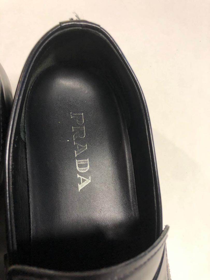 Authentic Prada (Category: Dress shoes) located in Kuala Lumpur. Submitted by concreteiD (Listing ID 1174395243, Image 3). Description: Prada flat shoe leather .