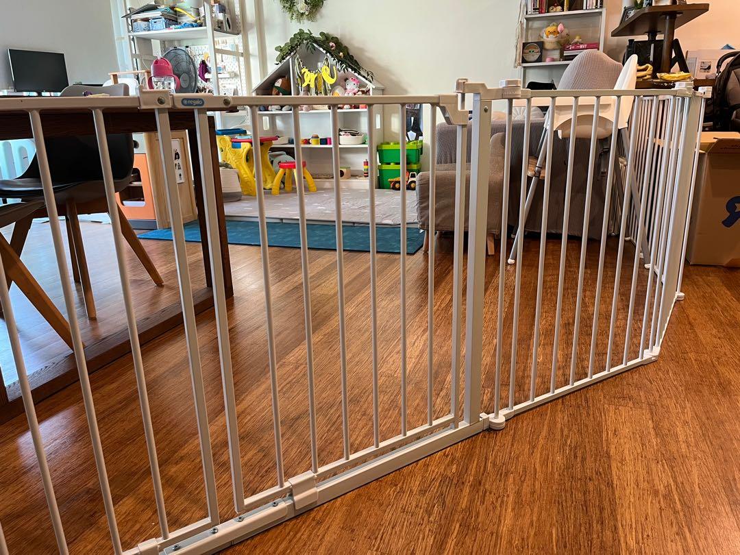 Regalo 16 foot 8 Panel Double Door Baby Gate and Play Yard Babies