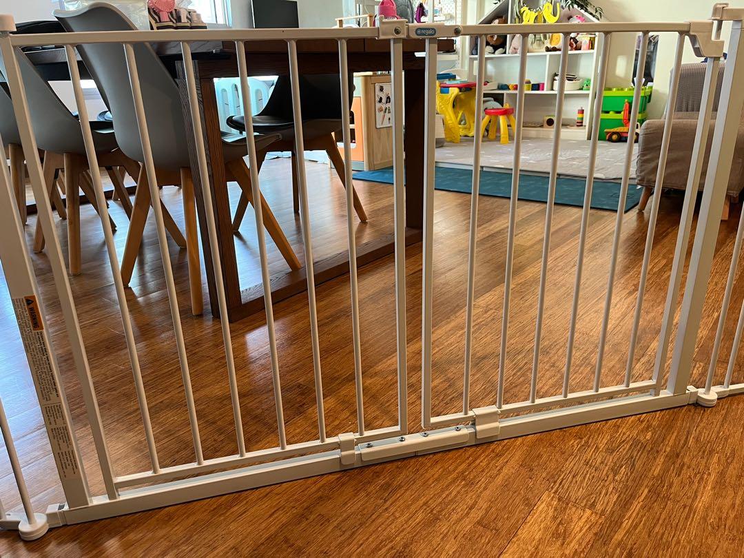 Regalo 16 foot 8 Panel Double Door Baby Gate and Play Yard