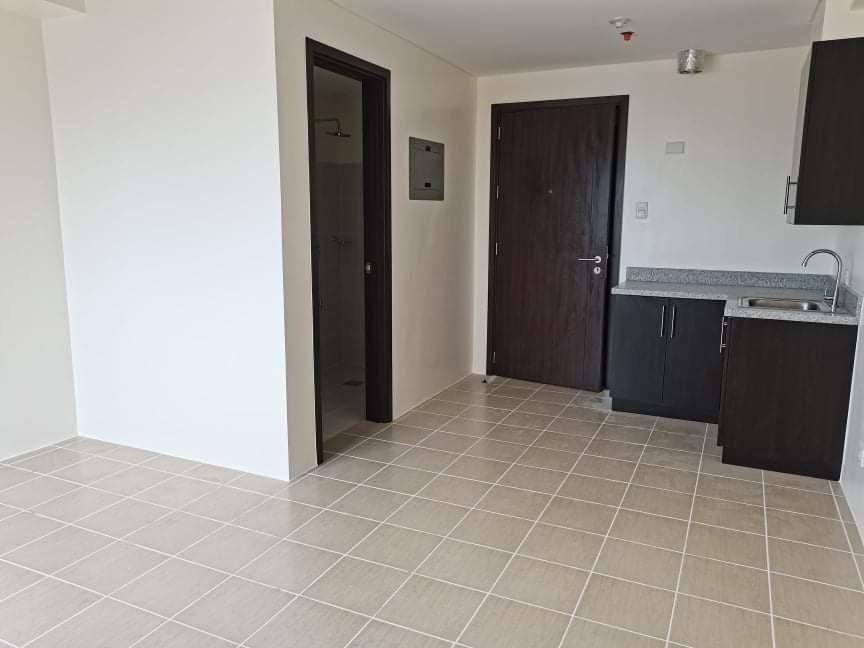 Rent to Own Condo in Manila near PUP UST FEU NU LRT Malls Apartment