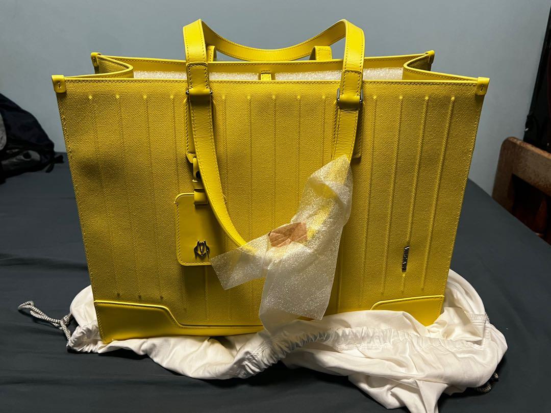 Rimowa tote 2025