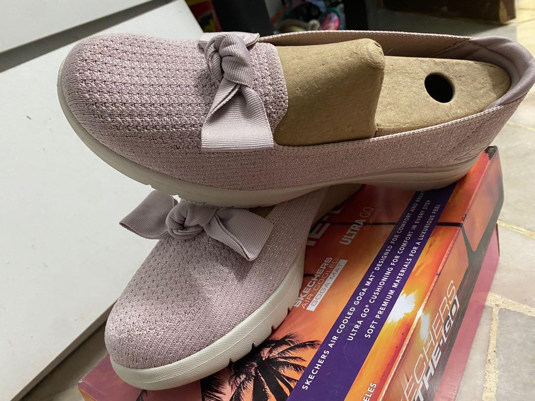 Skechers women size 9 discount