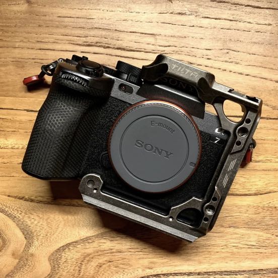 Sony A7iv tilta half cage a7m4, Photography, Photography Accessories