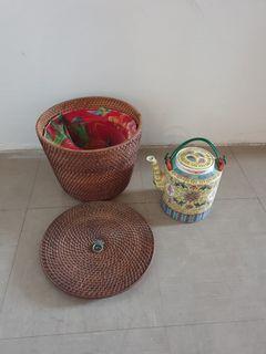 Tea pot